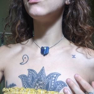 Titanium quartz choker necklace